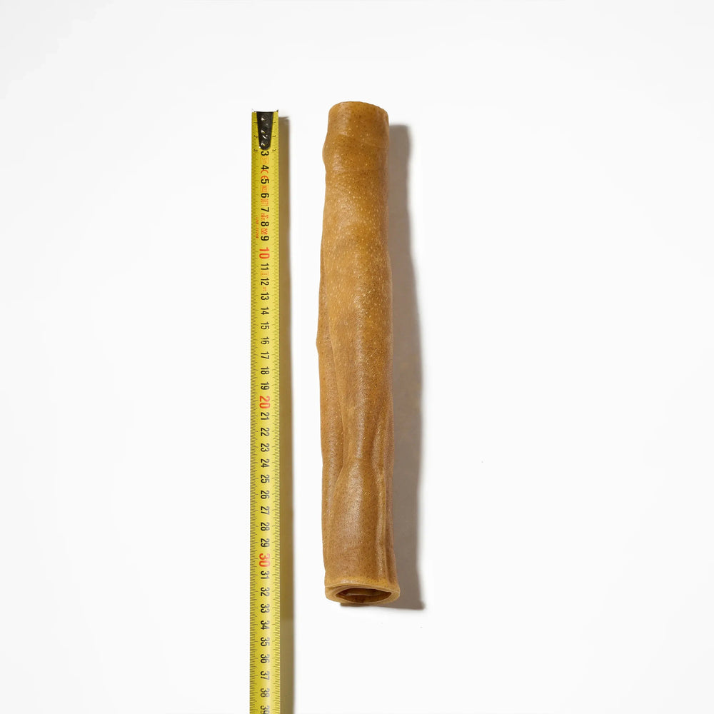 Peau de boeuf roulée 30cm pour chien mastication naturelle